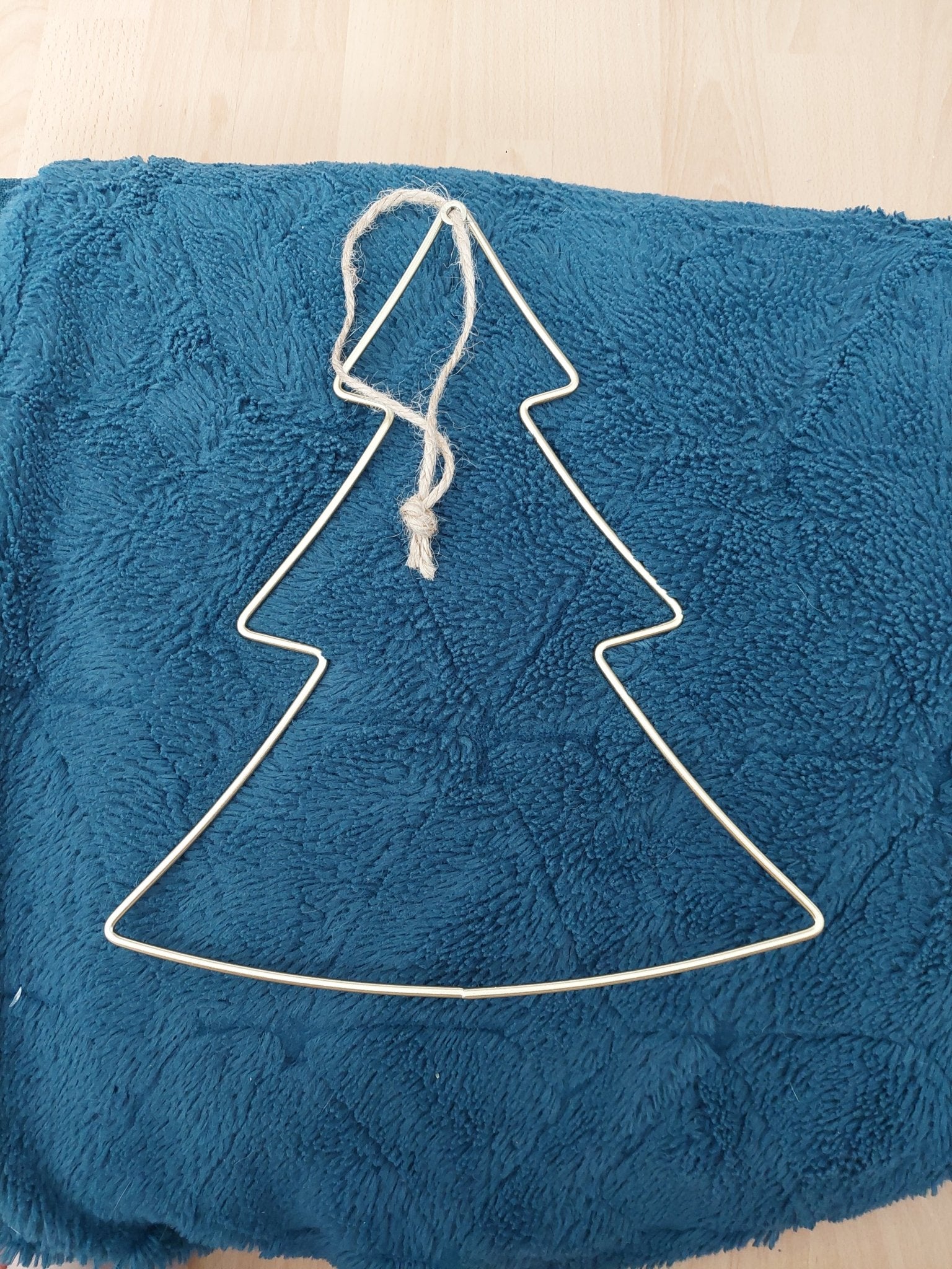 Drahtform "Tannenbaum" gold - Mein Stil - Floristik Dekorationen und Handarbeit