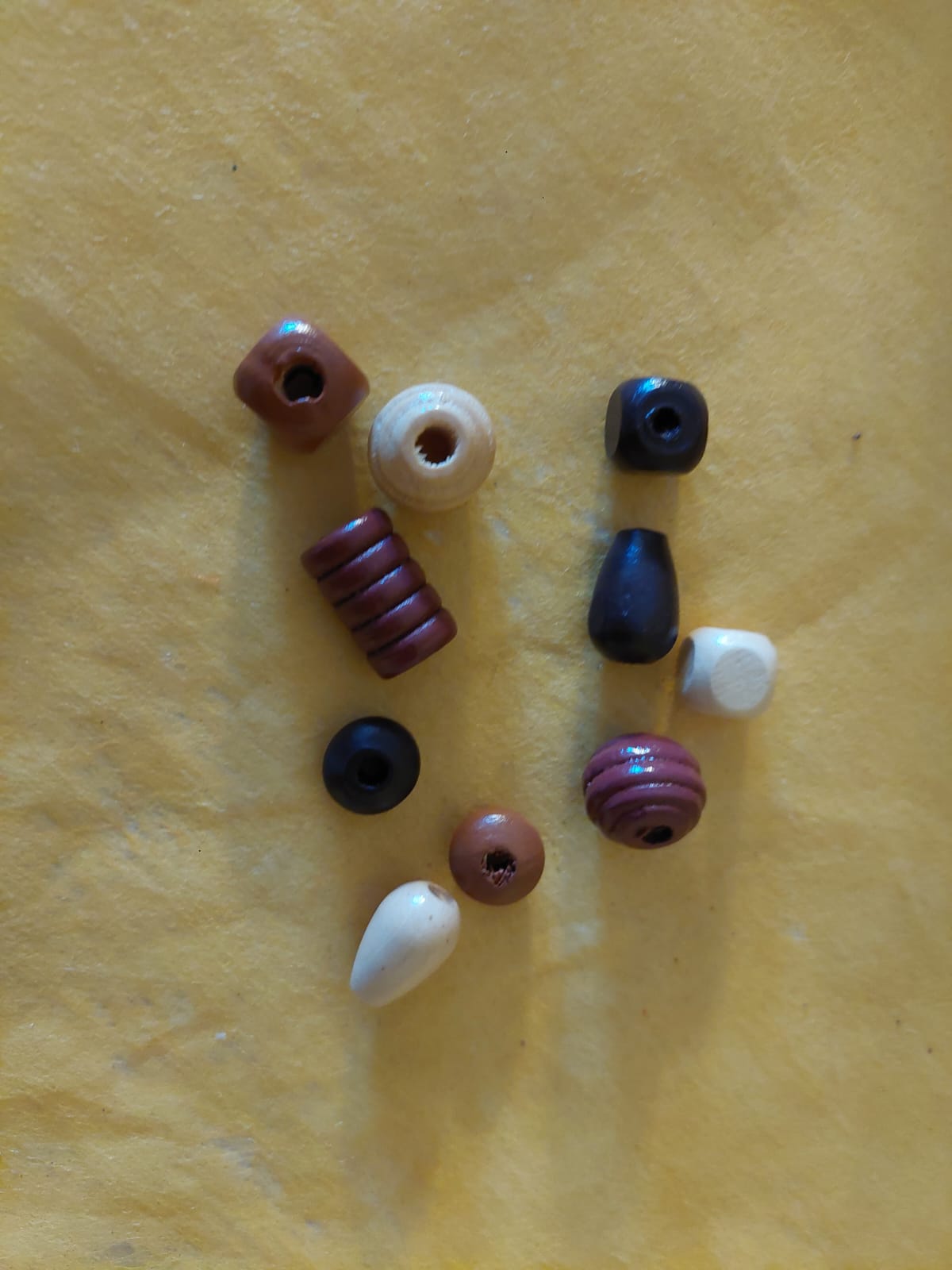 Holzperlen 3 Farben - Mein Stil - Floristik Dekorationen und Handarbeit