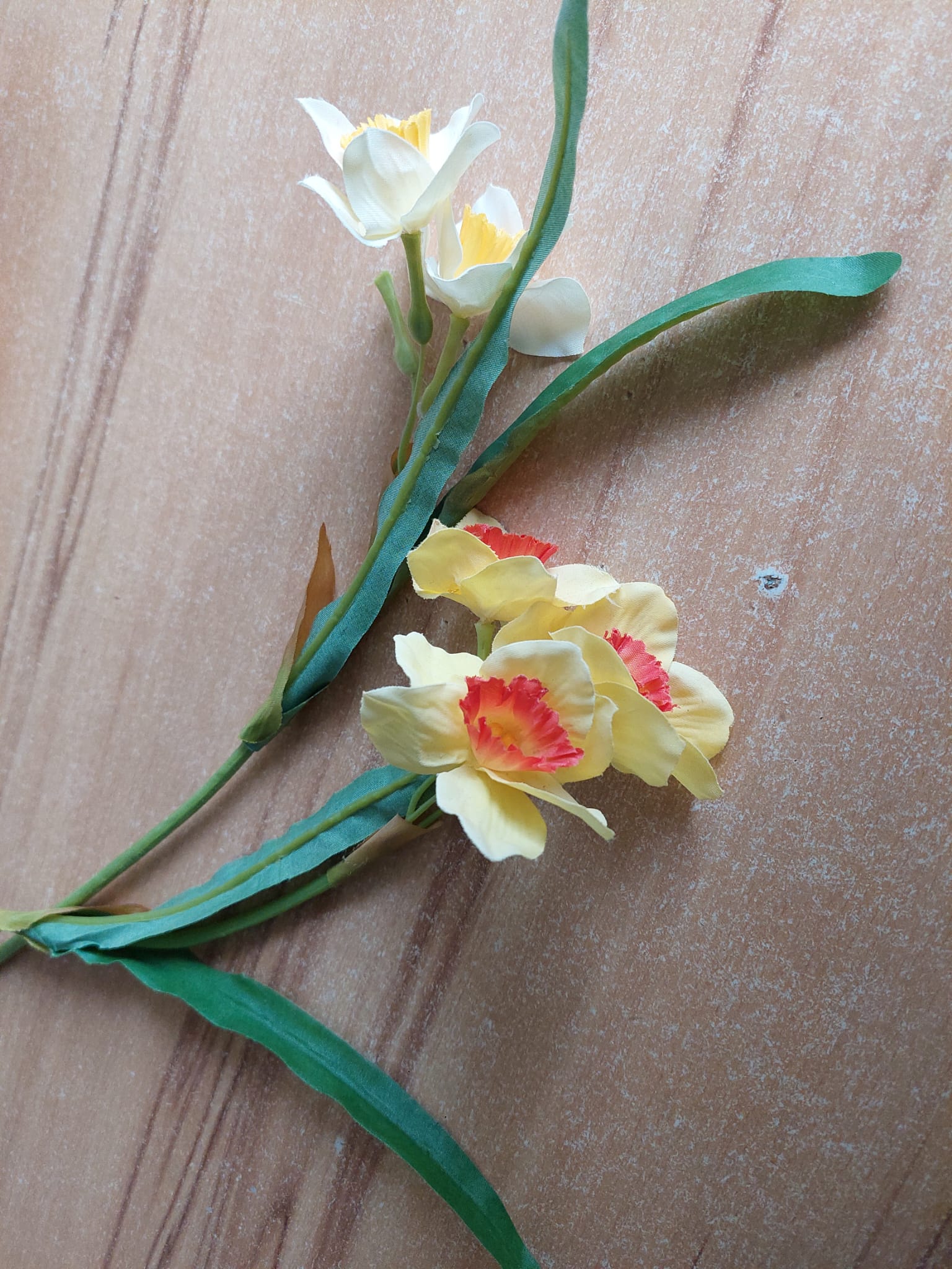 Seidenblumen "Narzissen " - Mein Stil - Floristik Dekorationen und Handarbeit