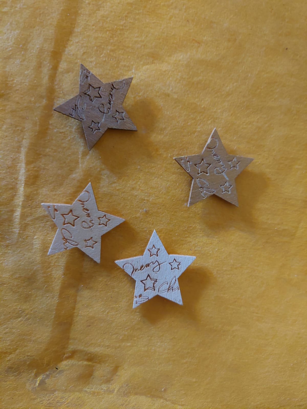 Sterne aus Holz - Mein Stil - Floristik Dekorationen und Handarbeit